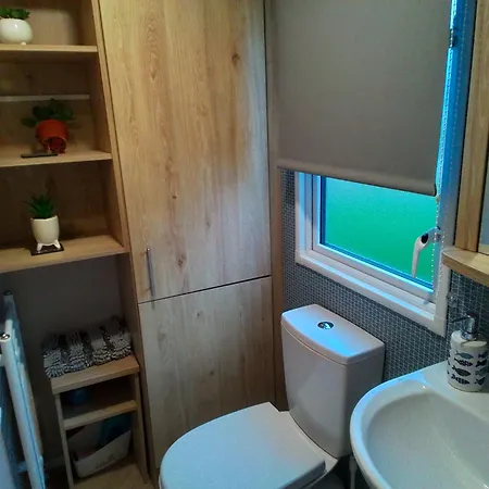 Pet Free Family Mobile Home Sleeps 8 With Large Secured Decking Sea Wick Holiday Park Clacton-on-Sea Exterior photo