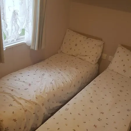 Pet Free Family Mobile Home Sleeps 8 With Large Secured Decking Sea Wick Holiday Park Clacton-on-Sea Exterior photo
